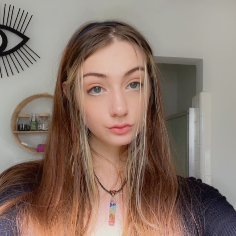 Meet your Posher, Elora
